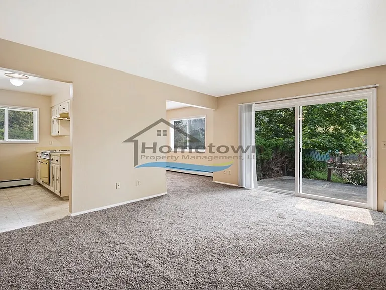2432 & 2433 E Stowe Ct — Photo 23