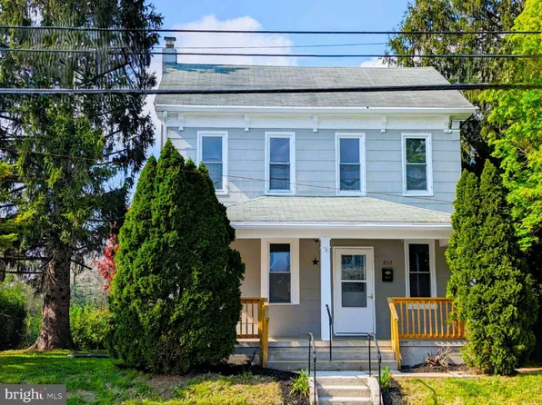 852 York St, Hanover, PA 17331