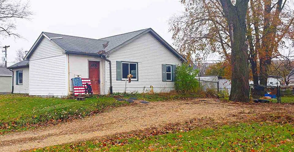 2nd image of 416 McKinley St