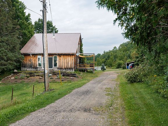 2nd image of 258 Algonquin Rd