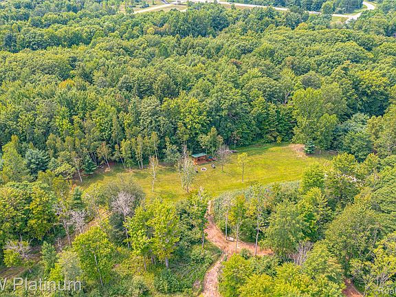 4th image of 6265 Lapeer Rd