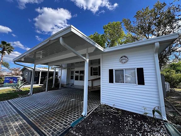 3rd image of 1014 Eagle Dr