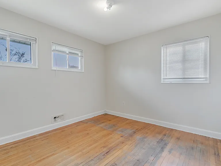 4905 Whitfield Chapel Rd — Photo 14