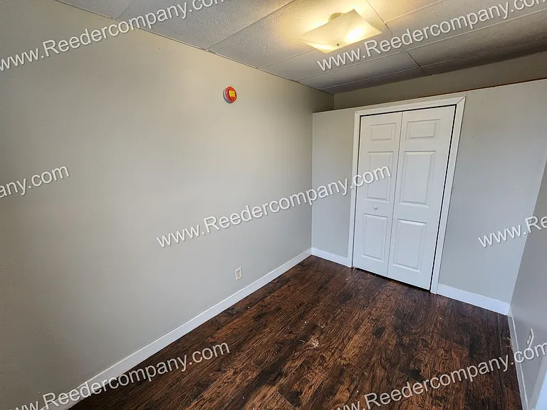 4915 Homerlee Avenue — Photo 13