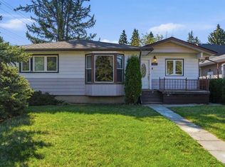 1211 Rosehill Dr NW, Calgary, AB T2K 1L9