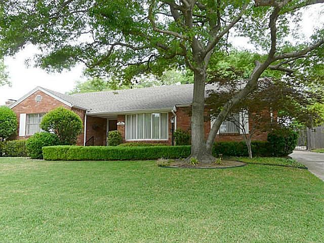 1st image of 9821 Lakemere Dr