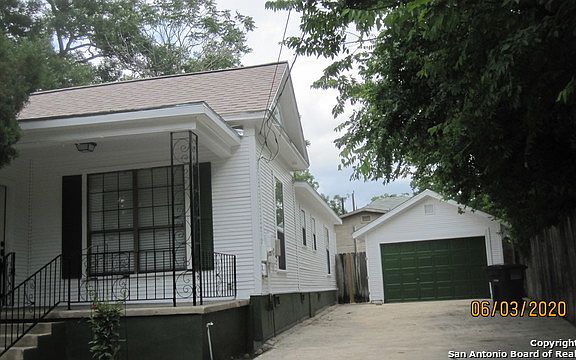 3rd image of 131 Hansford St