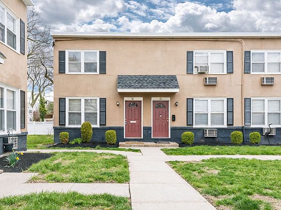 4th image of 101 E Camden Ave #16