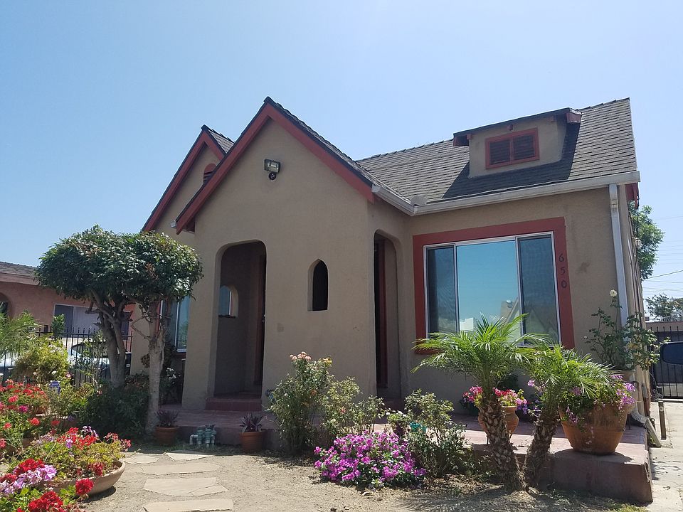 1st image of 650 W 99th St