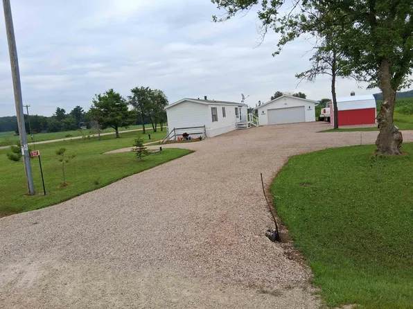 12597 Hill Rd, Suring, WI 54174