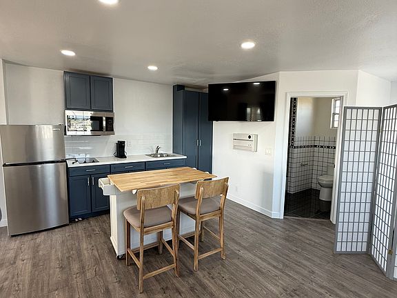 4th image of 5952 Lauder St #2