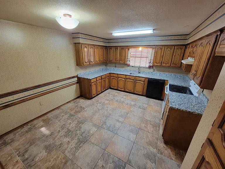 507 Causey Ln — Photo 4