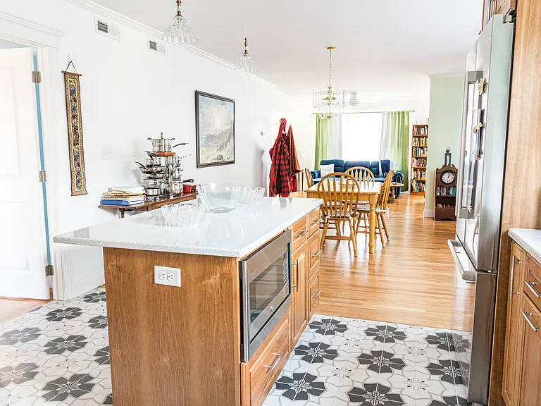 19 Menotomy Rd #2 — Photo 1
