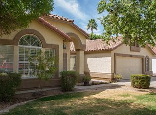 5903 W Manzanita Ct, Chandler, AZ 85226