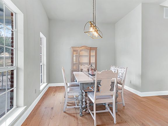 5th image of 152 Valley View Ct