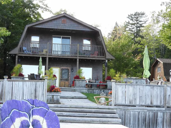 360 Birch Ln, Aylesford Lake, NS B0P 1C0