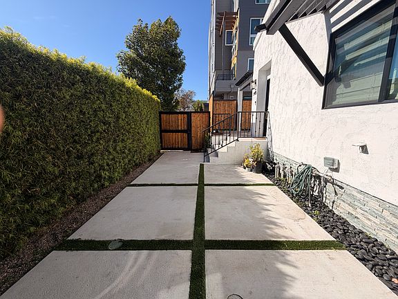 Gated yard