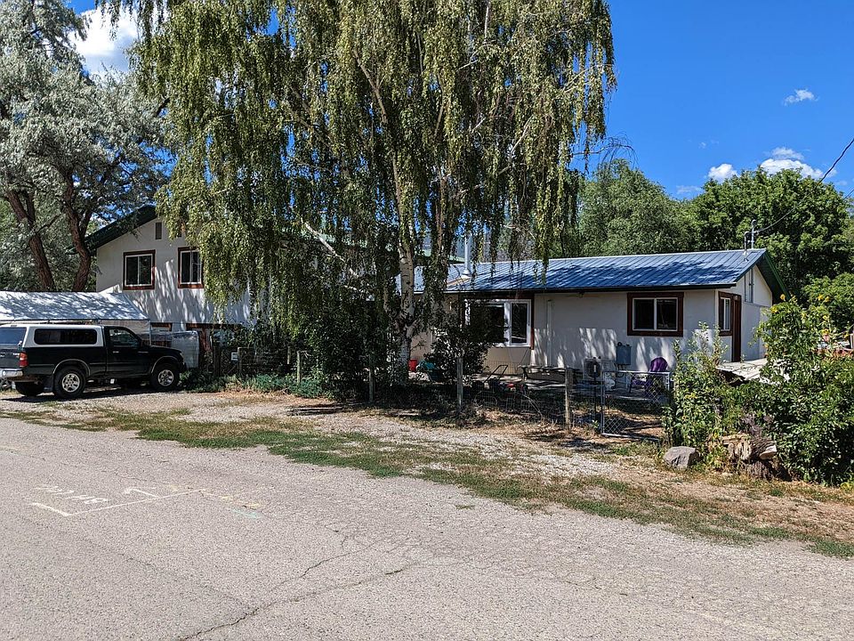Bottom half of two story part.