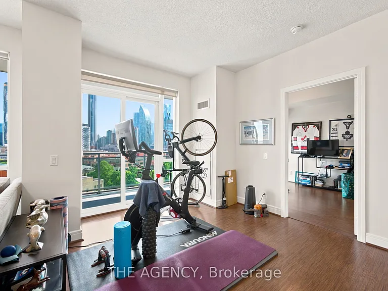 112 George St S #S1006 — Photo 11