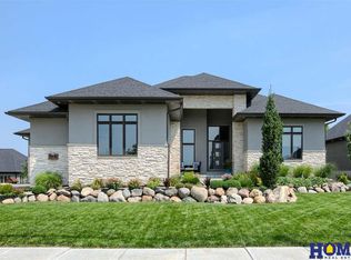9530 Koi Rock Dr, Lincoln, NE 68526