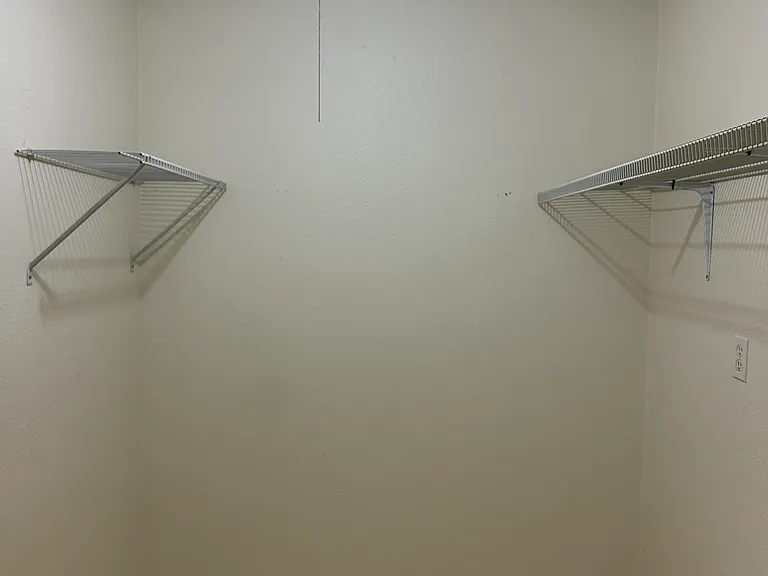 2-Bedroom Unit
Storage Room