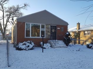 12548 S Honore St, Calumet Park, IL 60827