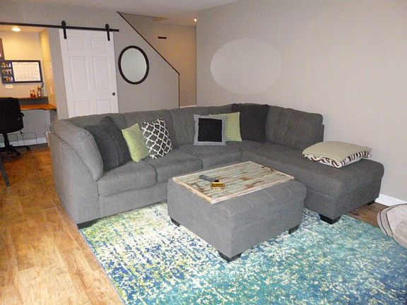 3rd image of 3373 Beacon St Unit 7