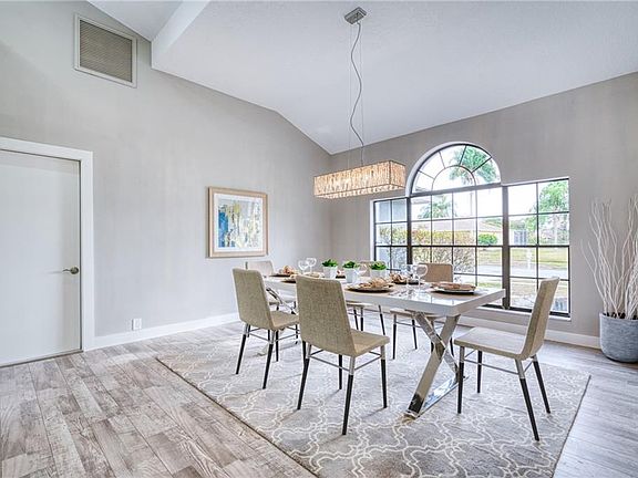 3rd image of 2914 Summervale Dr