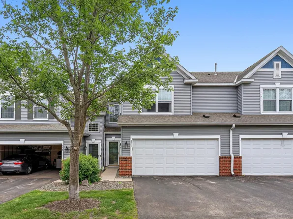 321 Heritage Trl, Circle Pines, MN 55014