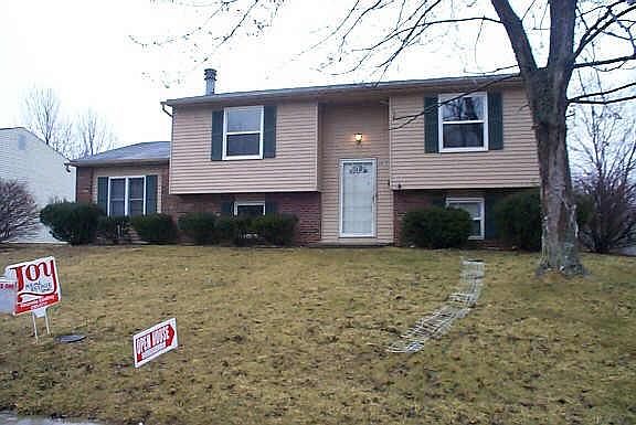 1st image of 1631 N Moores Ct