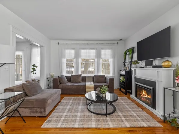 106 Grafton St #2, Arlington, MA 02474