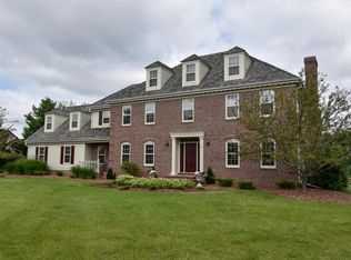 N71W29672 Tamron Ln, Hartland, WI 53029