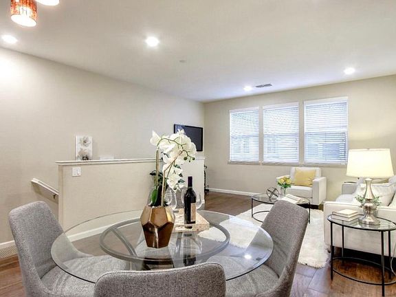 2nd floor living room