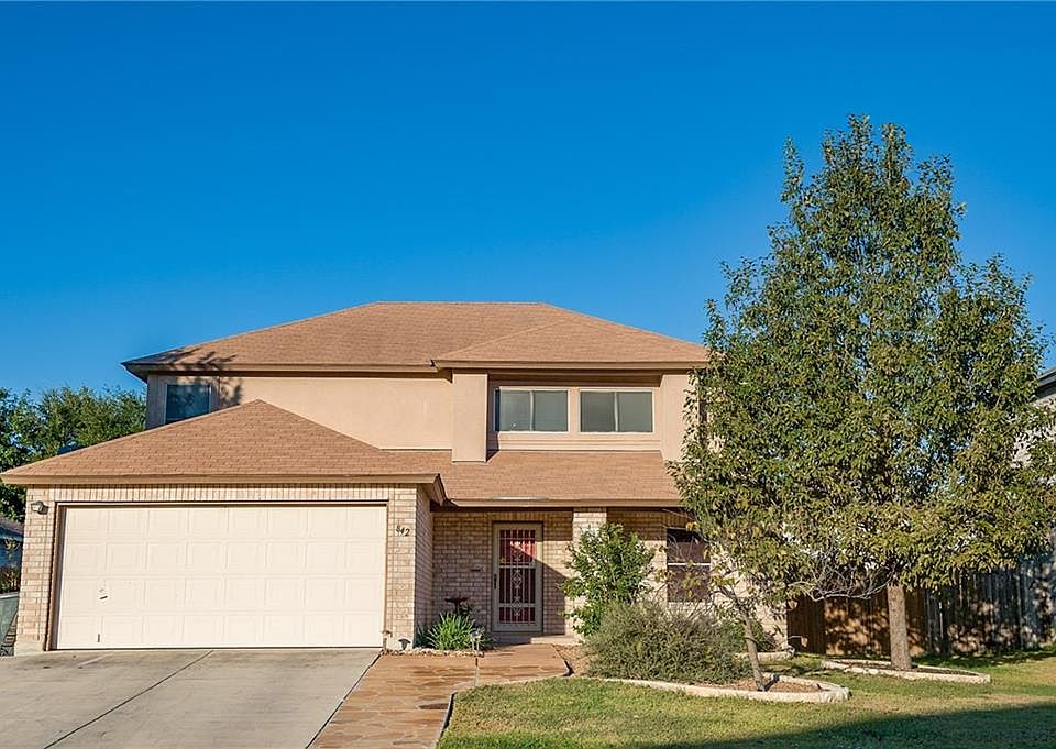 1st image of 842 Camelback Dr