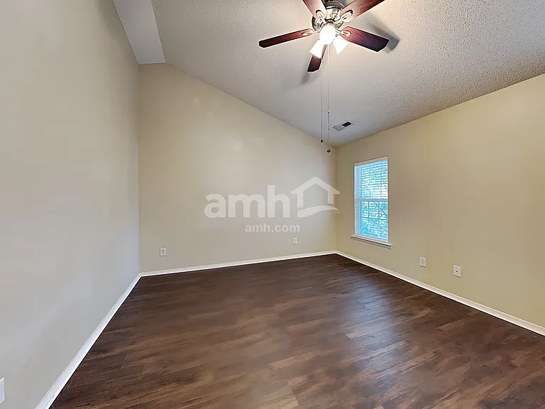 5617 Enoree Ln — Photo 12