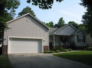 217 Willowbrook Dr, Thomasville, NC 27360