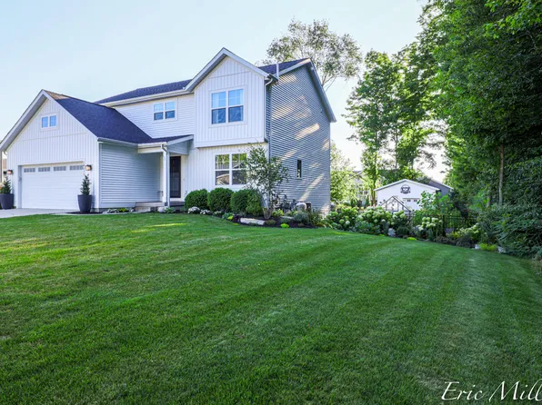 10873 Easthill Dr, Allendale, MI 49401