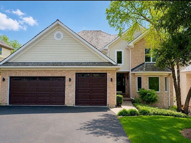 1st image of 21827 W Riviera Ct