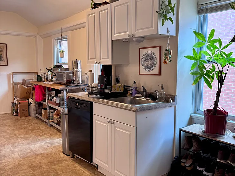 122 Gore St #2 — Photo 1