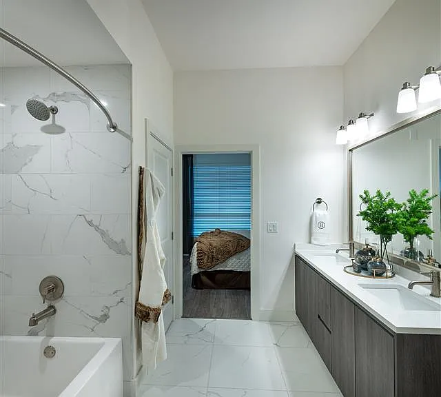 Kinley West LA — Photo 12