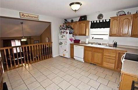 5th image of 236 S Melrose Ln
