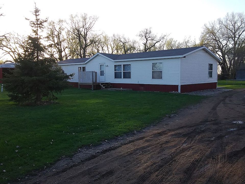 1st image of 41058 Center St W
