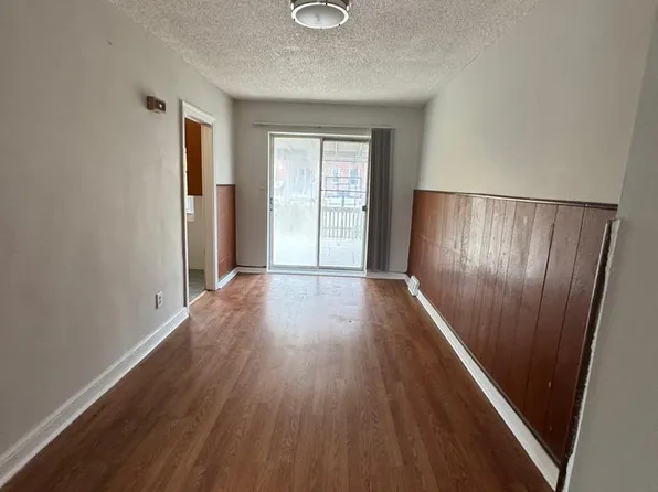 3255 Friendship St, Philadelphia, PA 19149