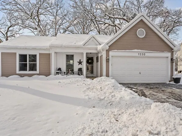 1220 Glacier Pkwy, Algonquin, IL 60102