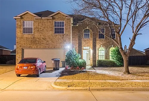 1305 Auburn Dr Photo 1