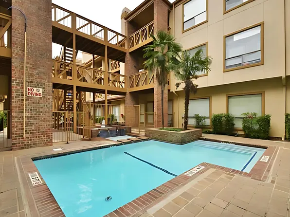 806 W 24th St APT 105, Austin, TX 78705