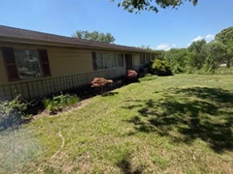 1701 Westside Dr — Photo 32