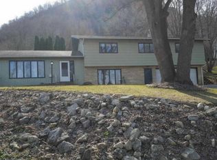 22008 Pinecrest Rd, Winona, MN 55987