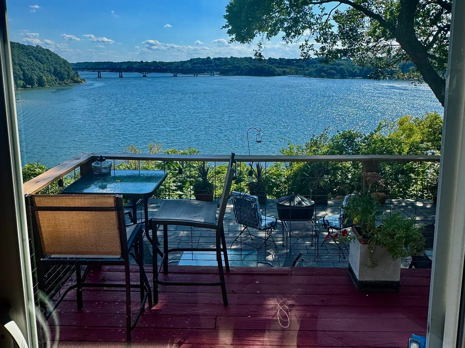 2 bed, 1200 sqft, $3,200 — Photo 2