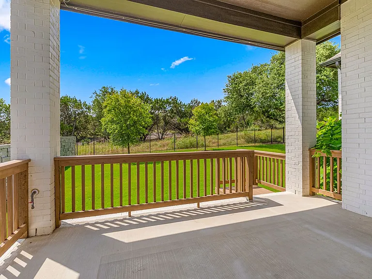 121 Running Bird Rd — Photo 33